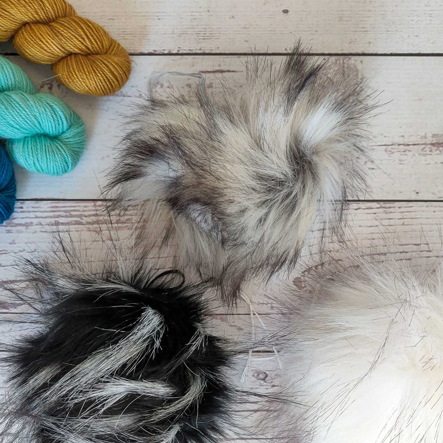 Faux Fur PomPoms - Yarn Love Pom Pom