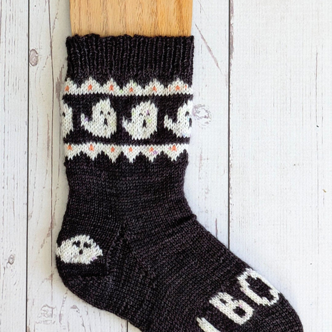 Hello Boo - tiful: Halloween - Inspired Knitted Socks Pattern PDF - Yarn Love Pattern