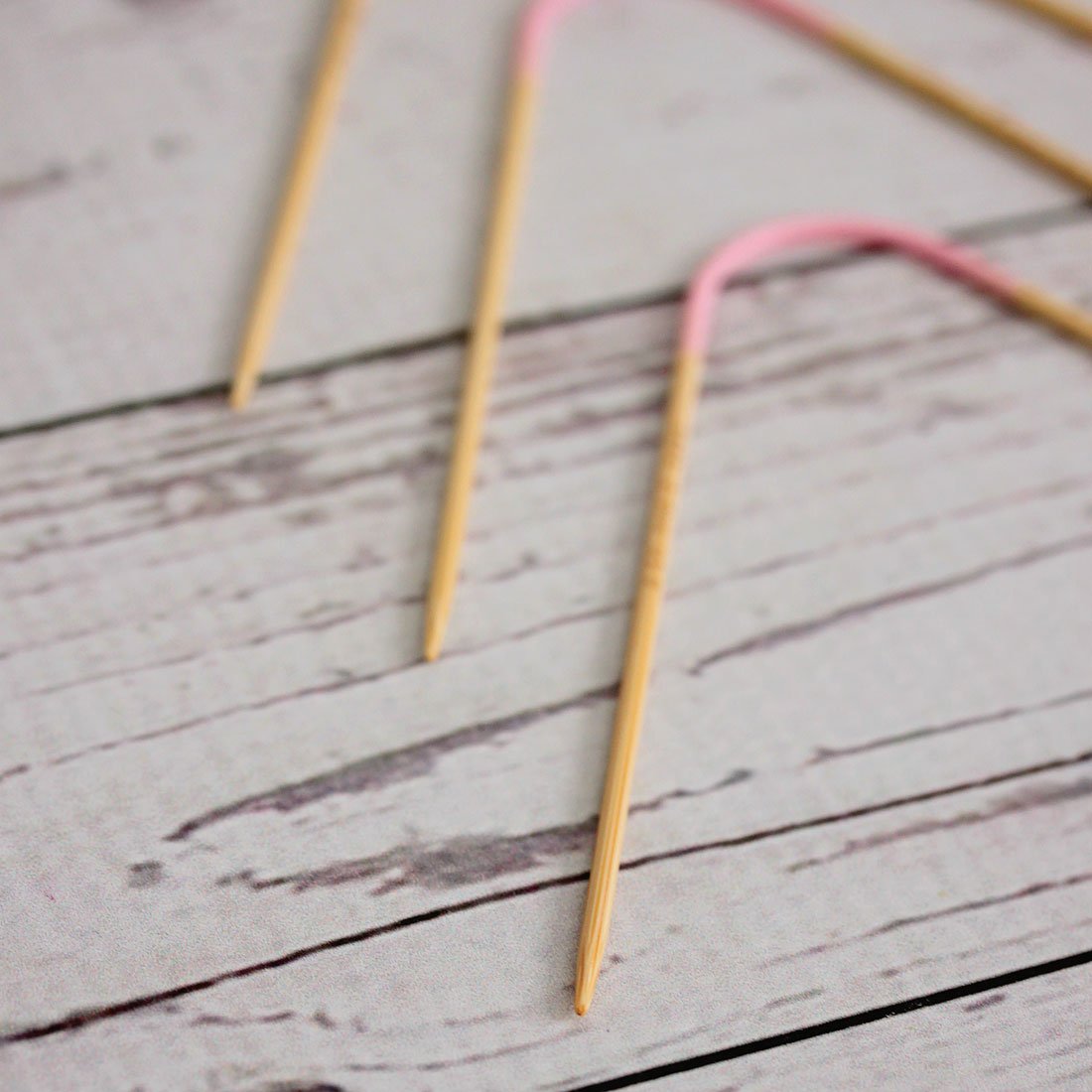 Neko Needles XXL - Curved Bamboo Flex DPNs - Yarn Love needle